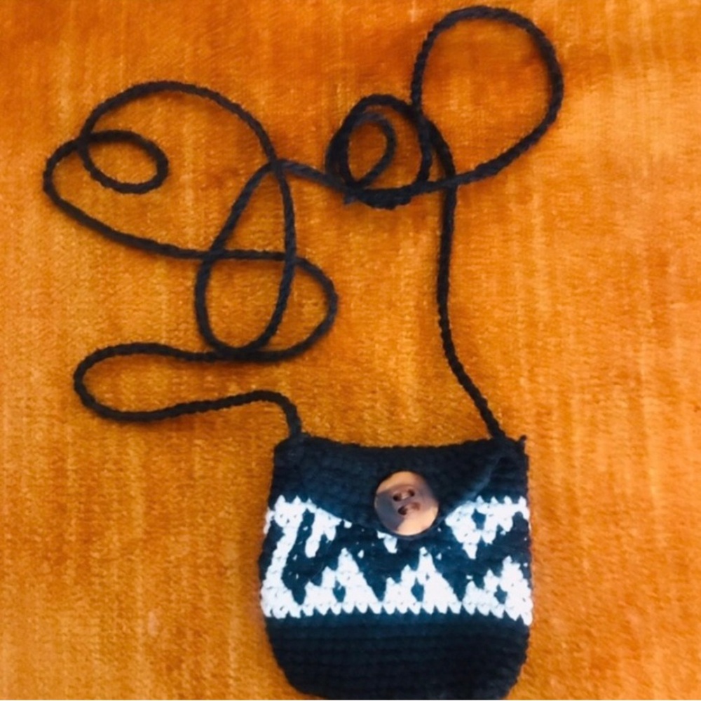 Vintage Black and White Crochet Pouch Necklace